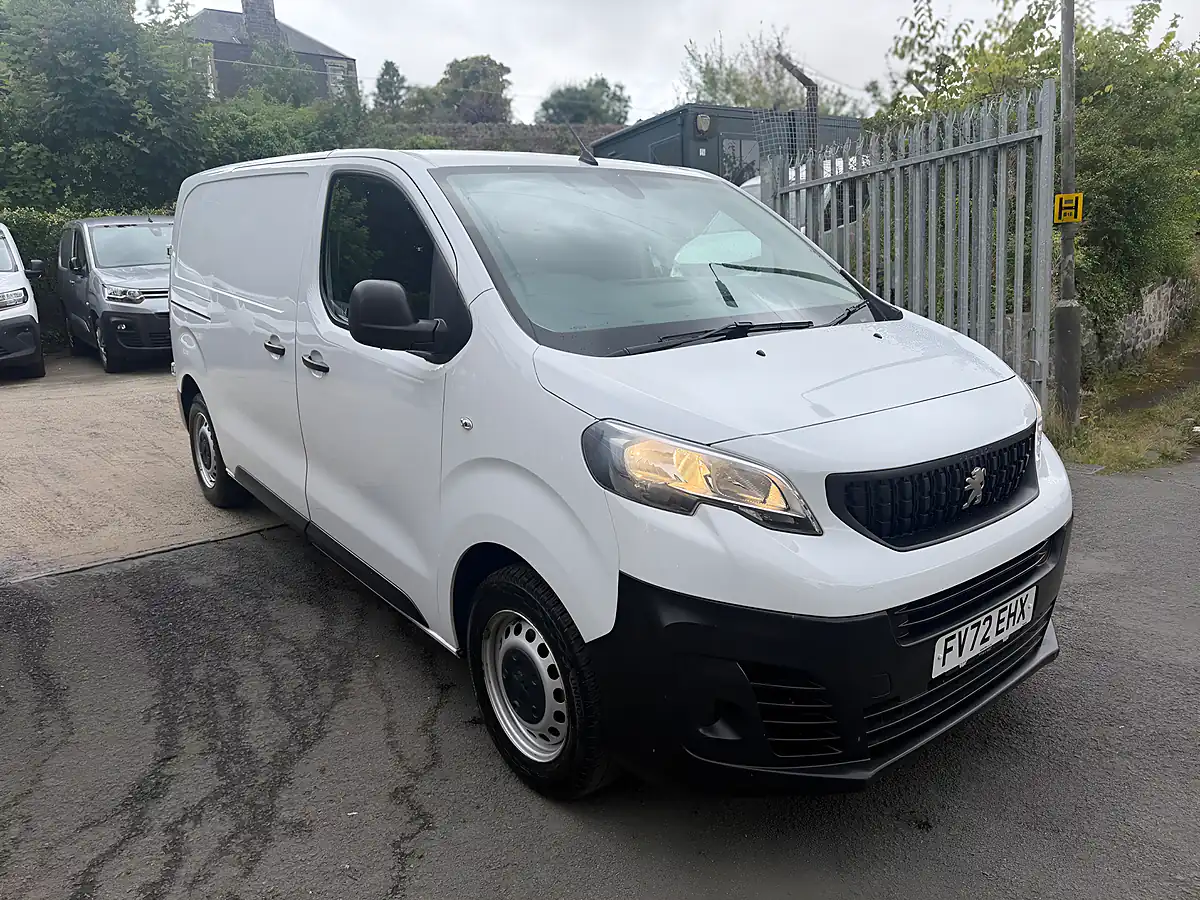 Used 2022 Peugeot Expert Professional Premium White - Interior and Exterior details 10