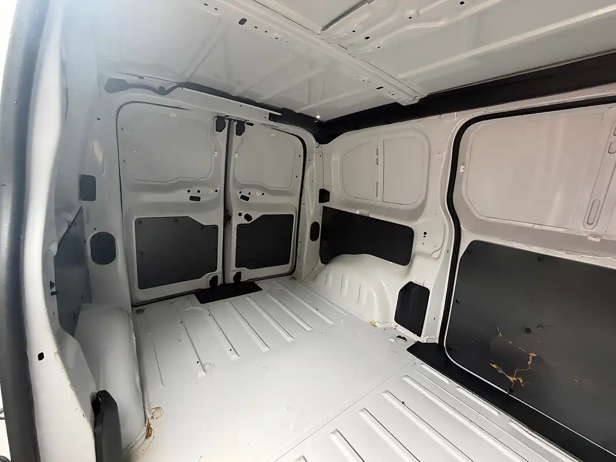 Used 2022 Peugeot Expert Professional Premium White - Interior and Exterior details 15