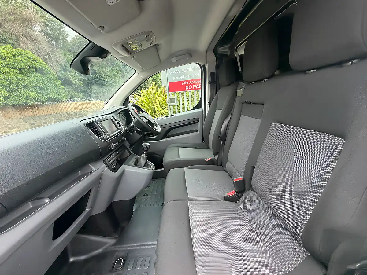 Used 2022 Peugeot Expert Professional Premium White - Interior and Exterior details 19