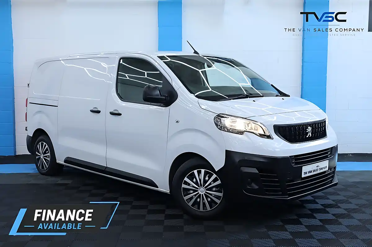 Used 2022 Peugeot Expert Professional Premium White - Front View