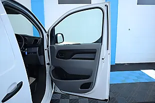 Used 2022 Peugeot Expert Professional Premium White - Interior and Exterior details 16