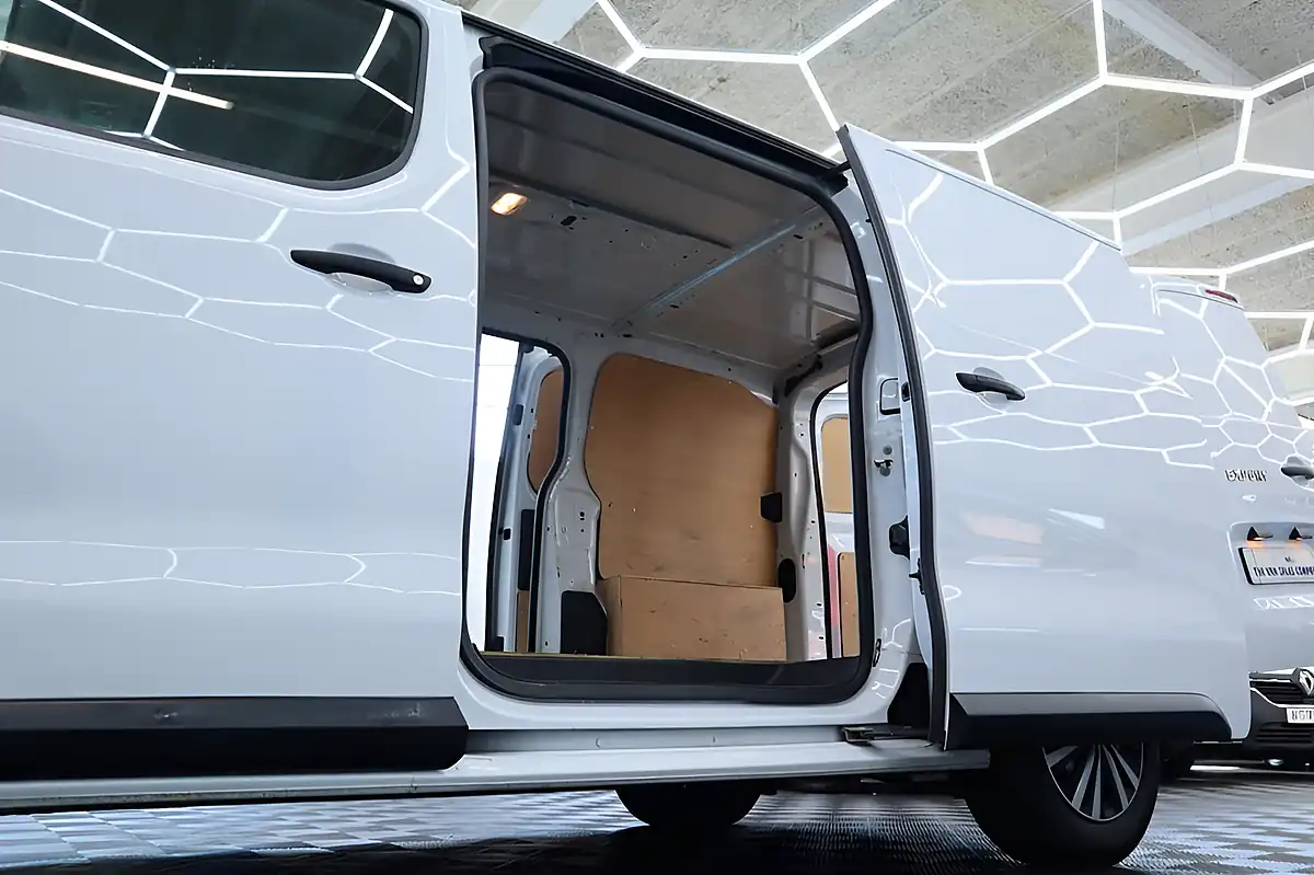 Used 2022 Peugeot Expert Professional Premium White - Interior and Exterior details 13