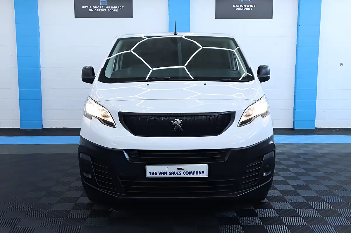 Used 2022 Peugeot Expert Professional Premium White - Interior and Exterior details 4