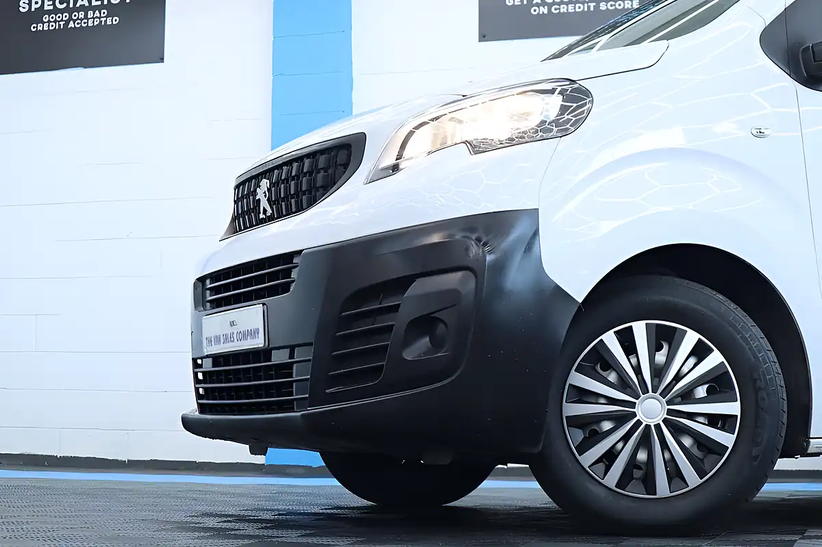 Used 2022 Peugeot Expert Professional Premium White - Interior and Exterior details 6