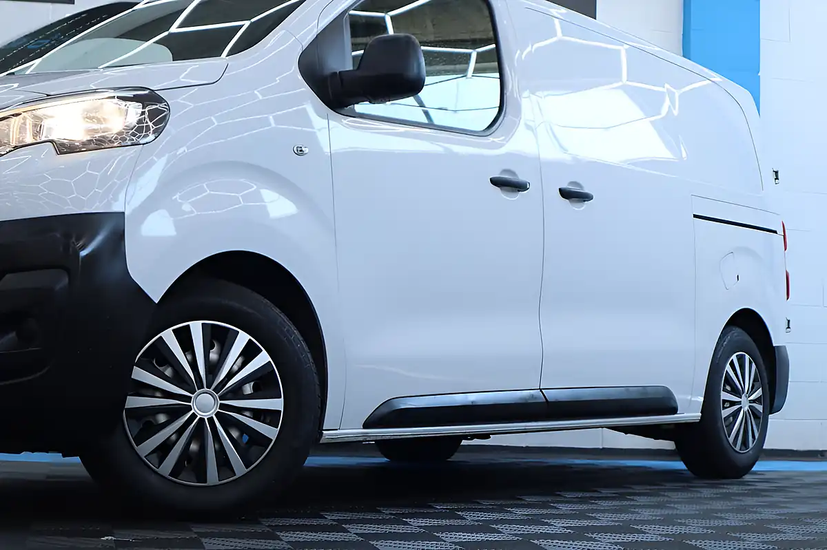 Used 2022 Peugeot Expert Professional Premium White - Interior and Exterior details 7