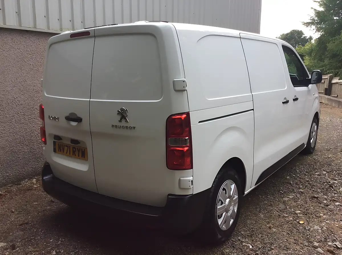 Used 2022 Peugeot Expert Professional Premium White - Interior and Exterior details 3