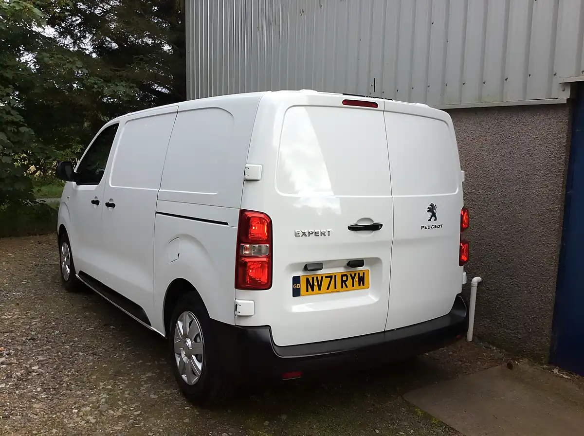 Used 2022 Peugeot Expert Professional Premium White - Interior and Exterior details 6
