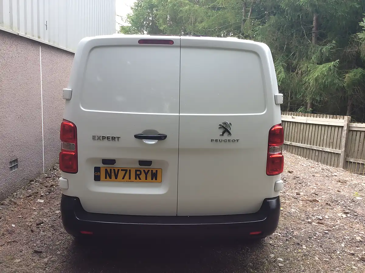 Used 2022 Peugeot Expert Professional Premium White - Interior and Exterior details 7