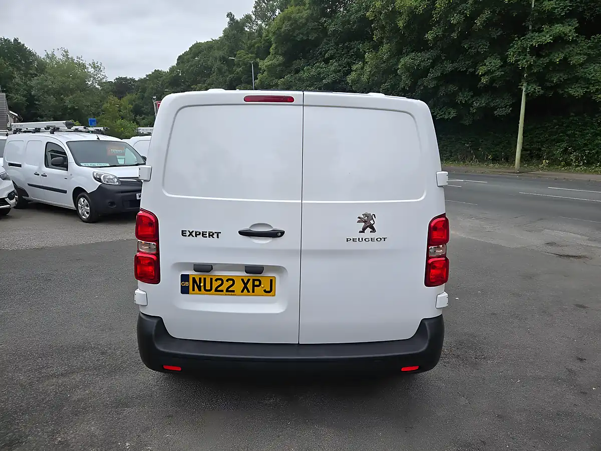 Used 2022 Peugeot Expert Professional Premium White - Interior and Exterior details 10