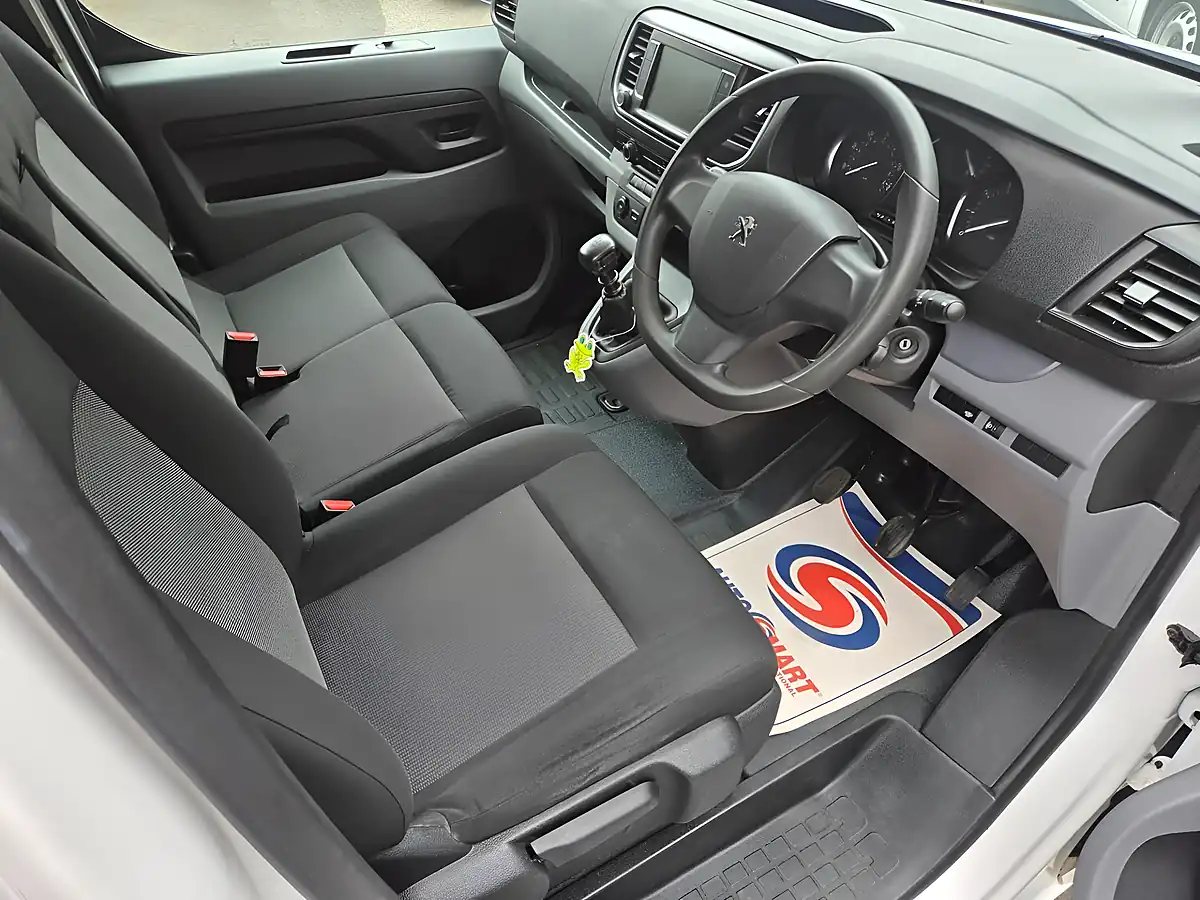 Used 2022 Peugeot Expert Professional Premium White - Interior and Exterior details 15