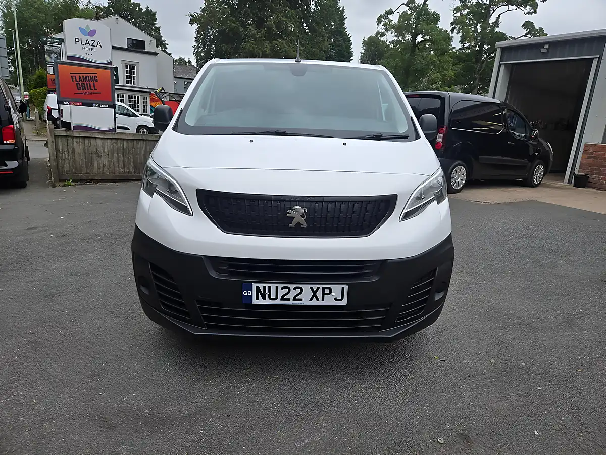 Used 2022 Peugeot Expert Professional Premium White - Interior and Exterior details 2