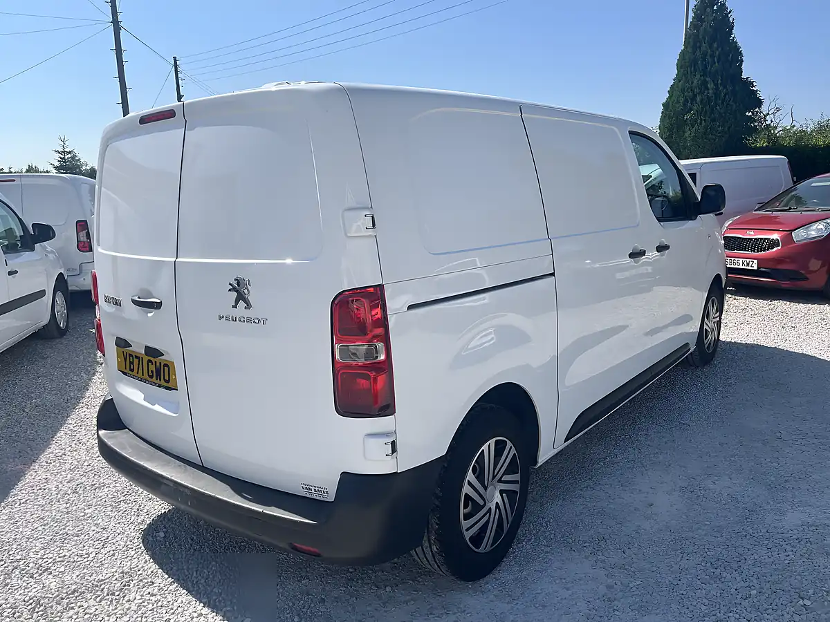 Used 2022 Peugeot Expert Professional Premium White - Interior and Exterior details 12