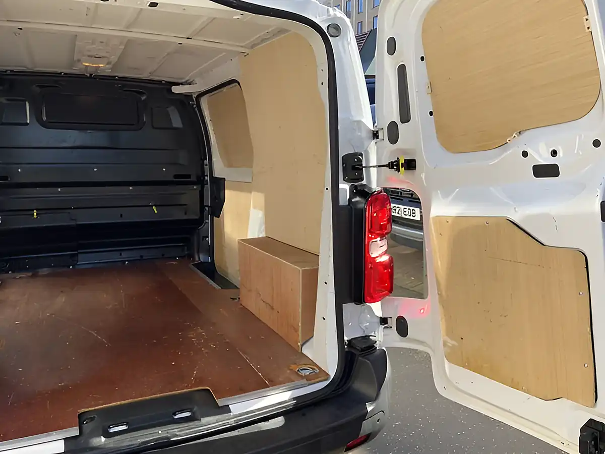 Used 2022 Peugeot Expert Professional Premium White - Interior and Exterior details 13