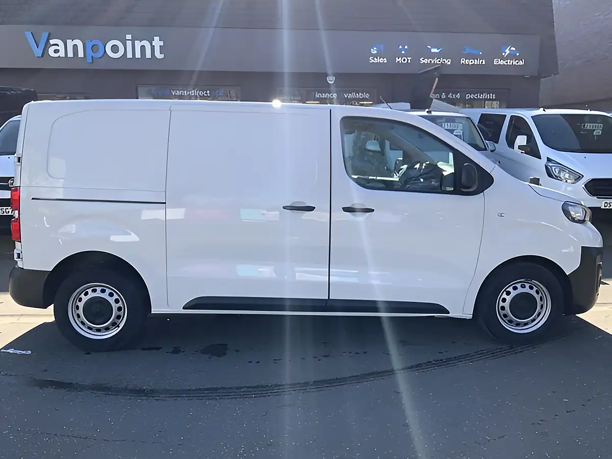Used 2022 Peugeot Expert Professional Premium White - Interior and Exterior details 8