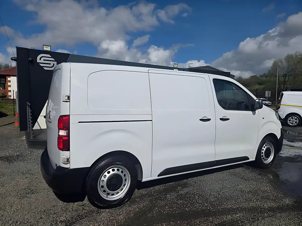 Used 2022 Peugeot Expert S Premium Standard White - Interior and Exterior details 7