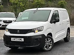 Used 2022 Peugeot Partner Asphalt Premium Standard White - Interior and Exterior details 8