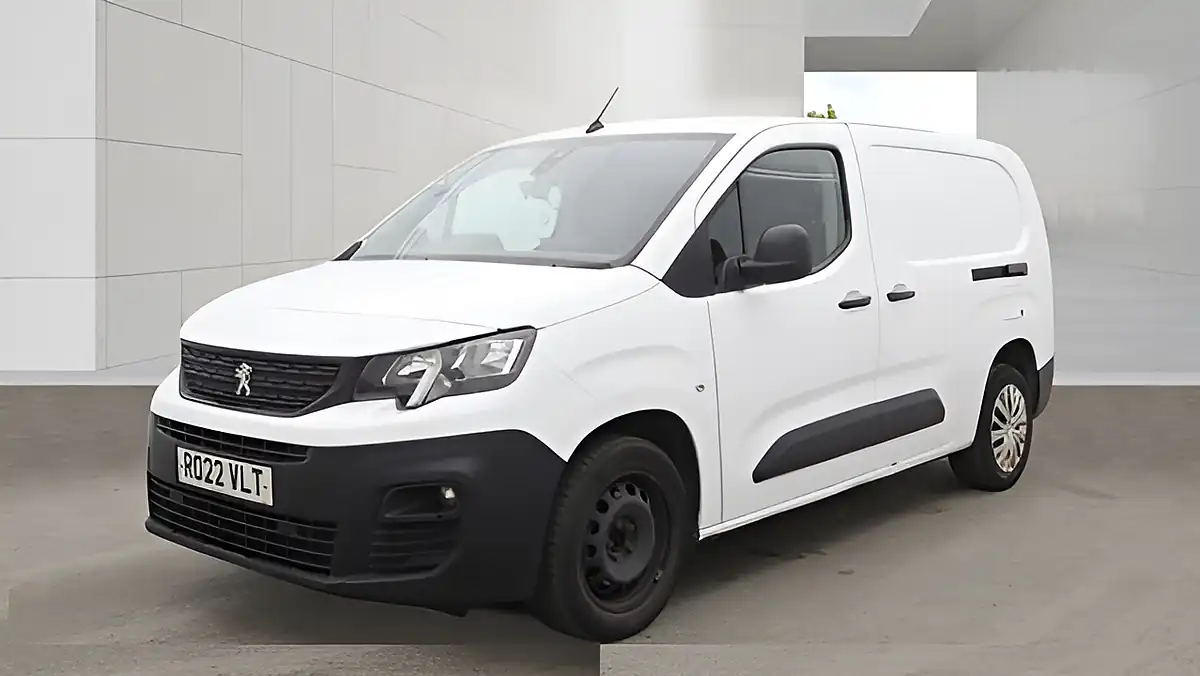 Used 2022 Peugeot Partner Asphalt White - Interior and Exterior details 3