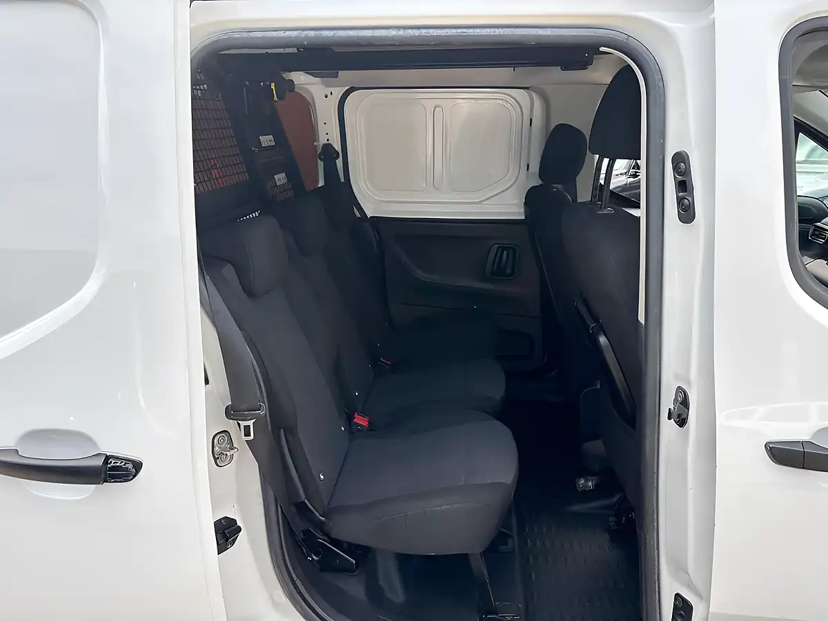 Used 2022 Peugeot Partner Professional Long Crew White - Interior and Exterior details 13