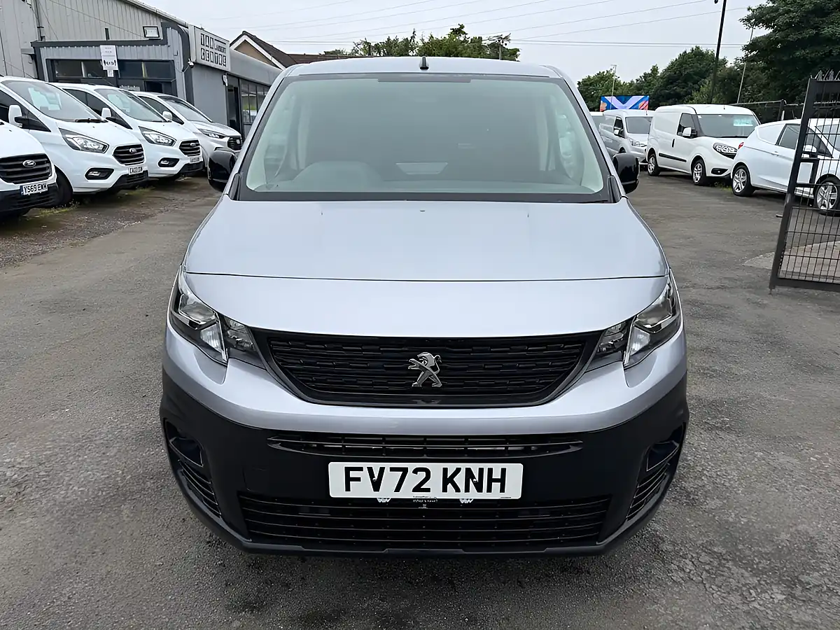 Used 2022 Peugeot Partner Professional Premium Grey - Interior and Exterior details 10