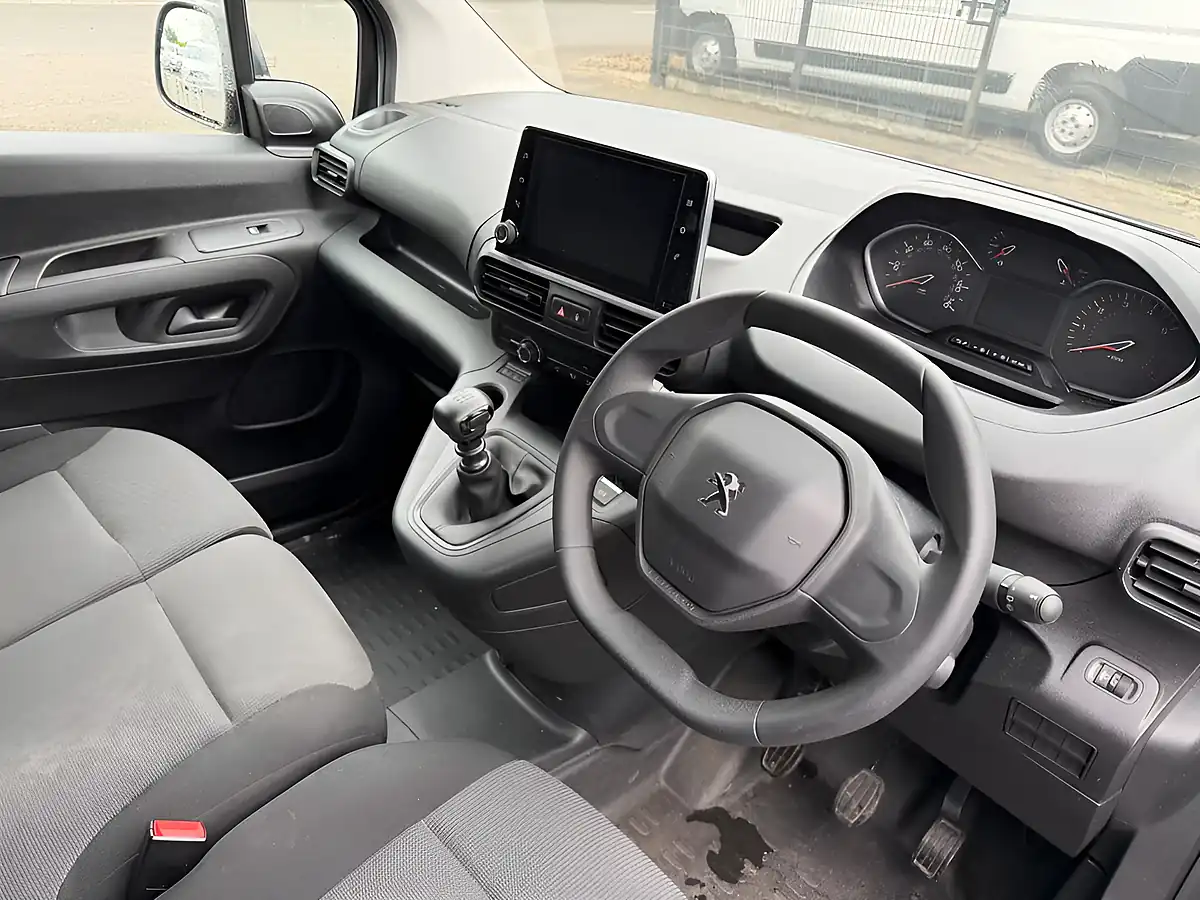 Used 2022 Peugeot Partner Professional Premium Grey - Interior and Exterior details 12