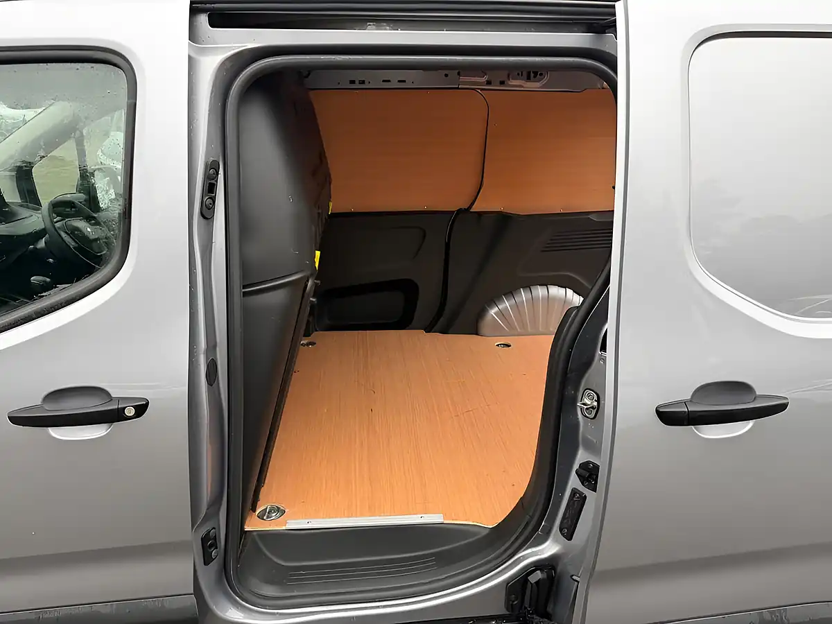 Used 2022 Peugeot Partner Professional Premium Grey - Interior and Exterior details 14