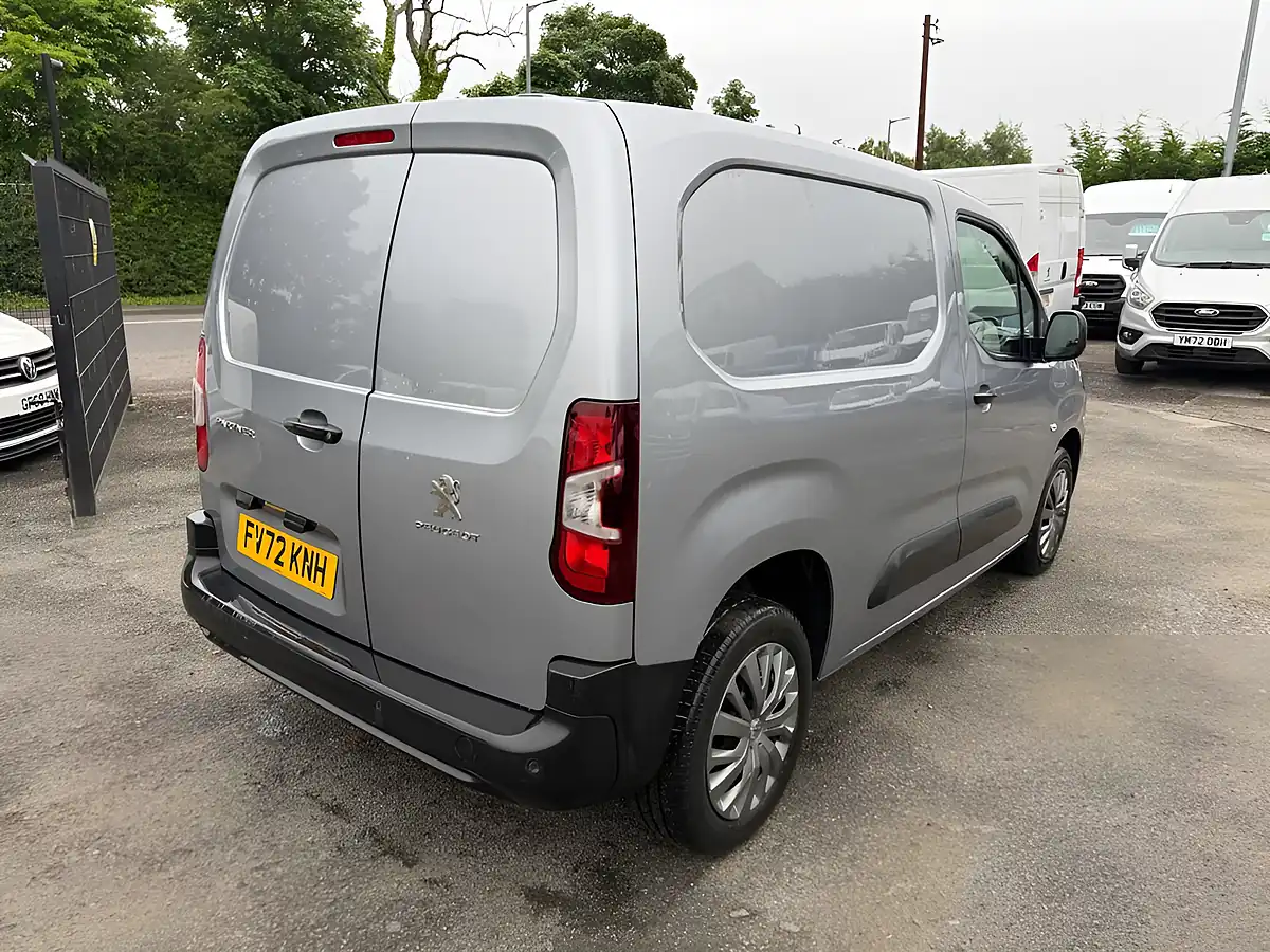 Used 2022 Peugeot Partner Professional Premium Grey - Interior and Exterior details 2