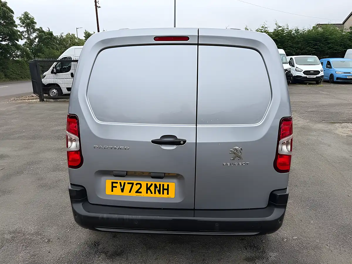 Used 2022 Peugeot Partner Professional Premium Grey - Interior and Exterior details 7