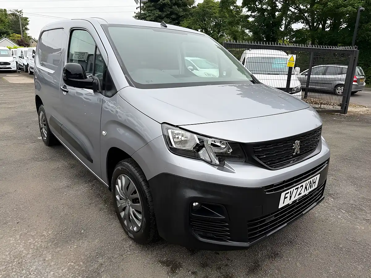 Used 2022 Peugeot Partner Professional Premium Grey - Interior and Exterior details 9