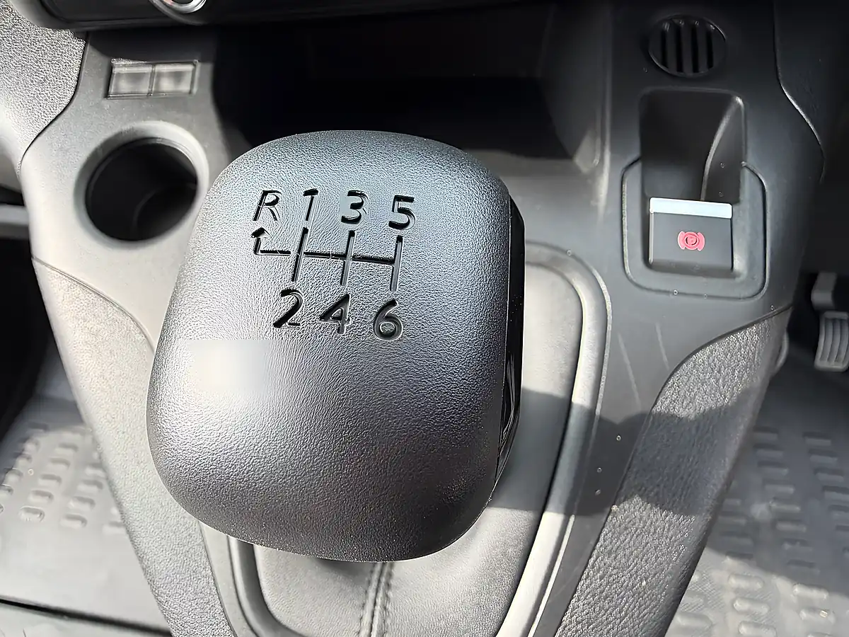 Used 2022 Peugeot Partner Professional Premium Ice White - Interior and Exterior details 15