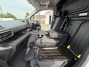 Used 2022 Peugeot Partner Professional Premium Ice White - Interior and Exterior details 19