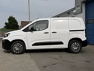 Used 2022 Peugeot Partner Professional Premium Ice White - Interior and Exterior details 6