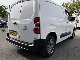 Used 2022 Peugeot Partner Professional Premium Ice White - Interior and Exterior details 8