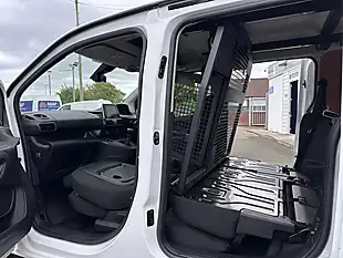 Used 2022 Peugeot Partner Professional Premium L2 Crew Cab White - Interior and Exterior details 14