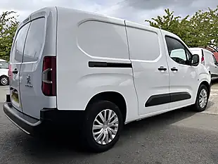Used 2022 Peugeot Partner Professional Premium L2 Crew Cab White - Interior and Exterior details 7