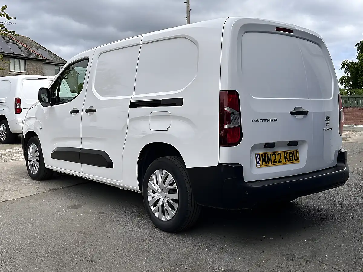 Used 2022 Peugeot Partner Professional Premium L2 Crew Cab White - Interior and Exterior details 6