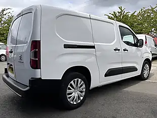 Used 2022 Peugeot Partner Professional Premium L2 Crew Cab White - Interior and Exterior details 7