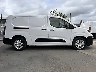 Used 2022 Peugeot Partner Professional Premium L2 Crew Cab White - Interior and Exterior details 8