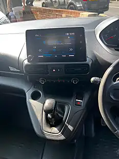Used 2022 Peugeot Partner Professional Premium Long Crew White - Interior and Exterior details 12