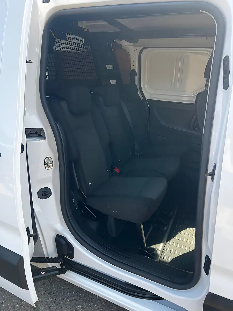 Used 2022 Peugeot Partner Professional Premium Long Crew White - Interior and Exterior details 13