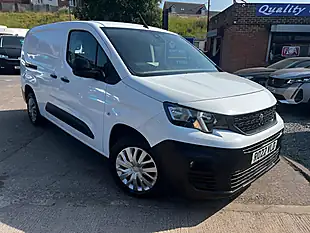 Used 2022 Peugeot Partner Professional Premium Long Crew White - Interior and Exterior details 2