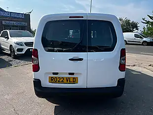Used 2022 Peugeot Partner Professional Premium Long Crew White - Interior and Exterior details 6