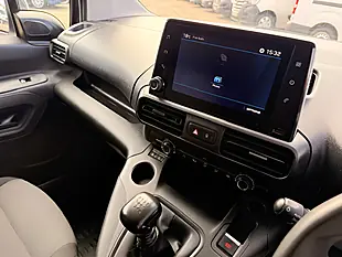 Used 2022 Peugeot Partner Professional Premium Plus L2 Leb Crew White - Interior and Exterior details 17