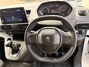 Used 2022 Peugeot Partner Professional Premium Plus L2 Leb Crew White - Interior and Exterior details 19