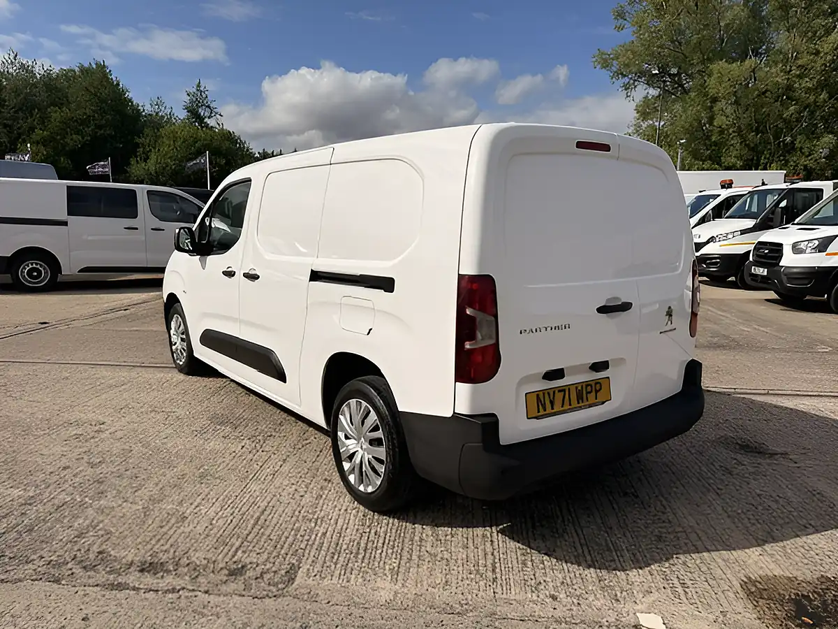 Used 2022 Peugeot Partner Professional Premium Plus L2 Leb Crew White - Interior and Exterior details 7