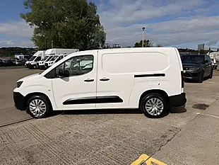 Used 2022 Peugeot Partner Professional Premium Plus L2 Leb Crew White - Interior and Exterior details 8