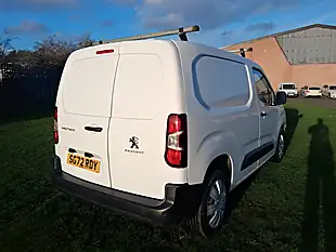 Used 2022 Peugeot Partner Professional Premium Plus White - Interior and Exterior details 5