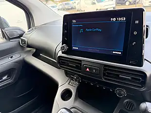 Used 2022 Peugeot Partner Professional Premium Standard White - Interior and Exterior details 17