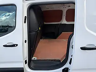 Used 2022 Peugeot Partner Professional Premium Standard White - Interior and Exterior details 19