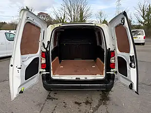 Used 2022 Peugeot Partner Professional Premium Standard White - Interior and Exterior details 5