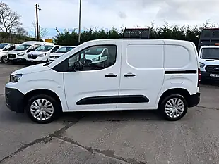 Used 2022 Peugeot Partner Professional Premium Standard White - Interior and Exterior details 6